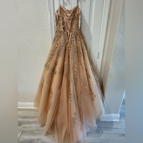 Sherri Hill Champagne Gown – Size 4 – Worn Once - Picture 3 of 6